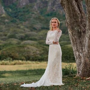 LONG SLEEVE LACE MERMAID WEDDING DRESS WITH BOAT NECK